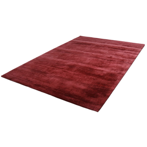 Laagpolig-rood-karpet
