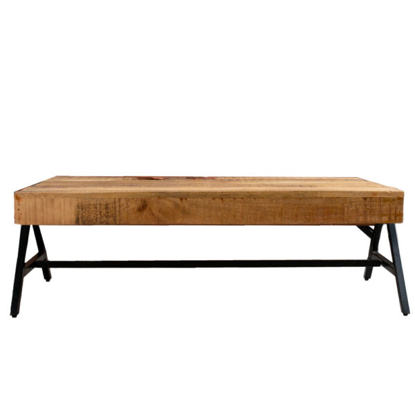 houten robuuste salontafel